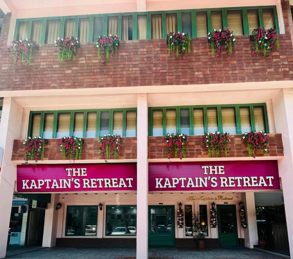 The Kaptain'S Retreat Chandigarh Exterior photo